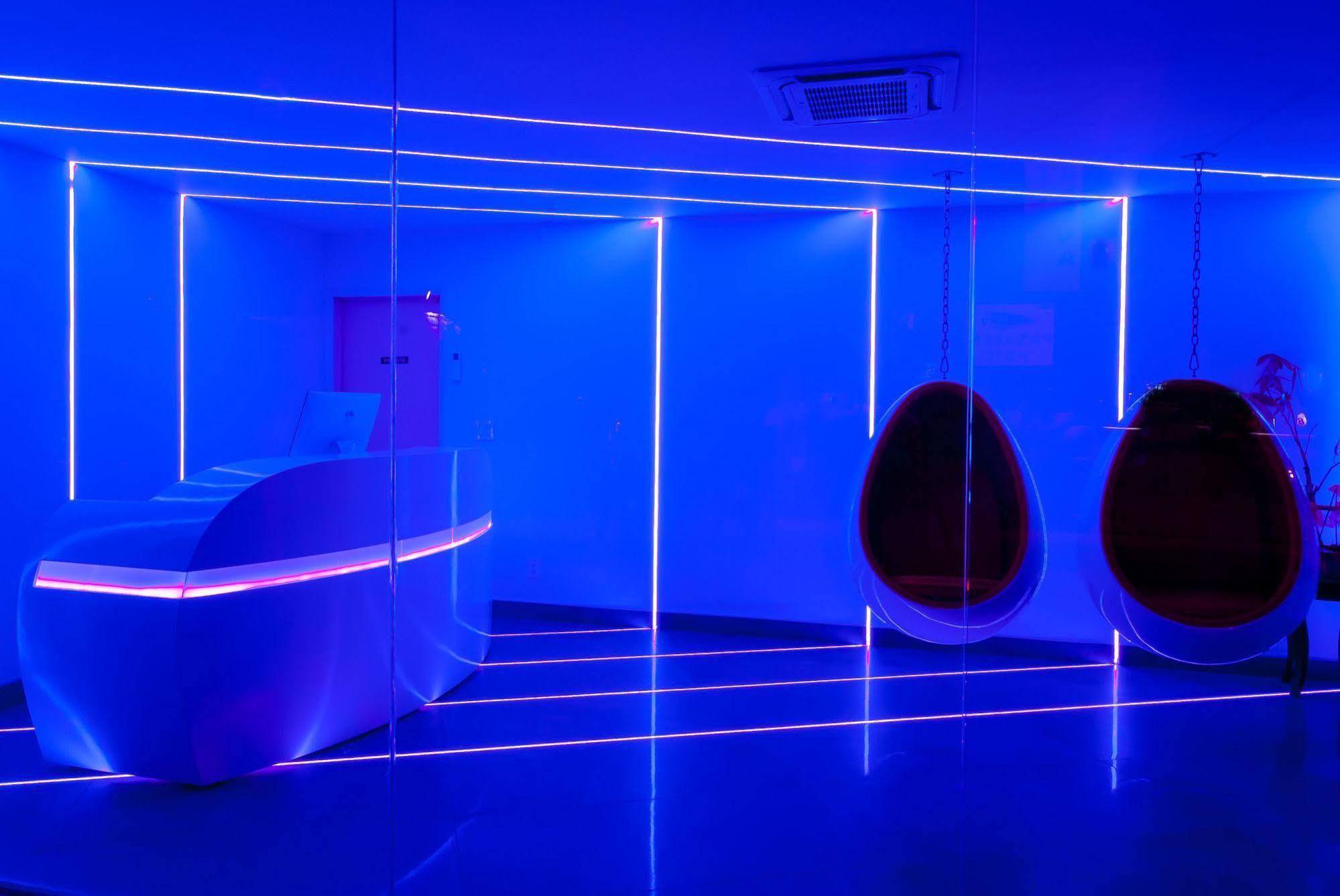 Astro Pasadena Hotel Экстерьер фото